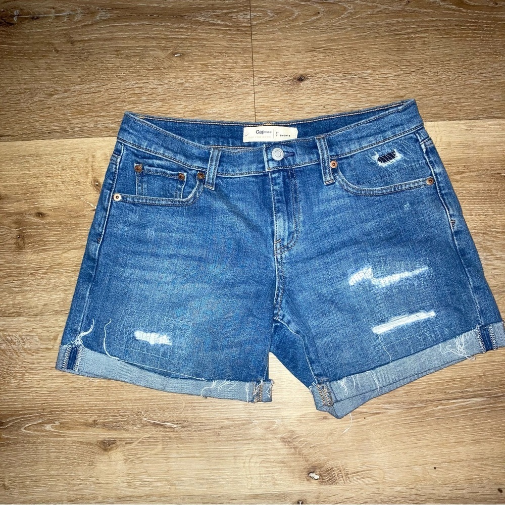 Gap 1969 Women’s Jean Shorts Size 27 High Rise 3" Inseam Wash Distressed Pockets